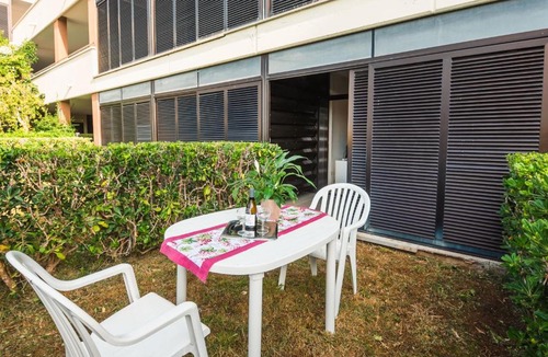 Marina di Bibbona Apartment | Apartment Bilo Standard Garden-4 by Interhome