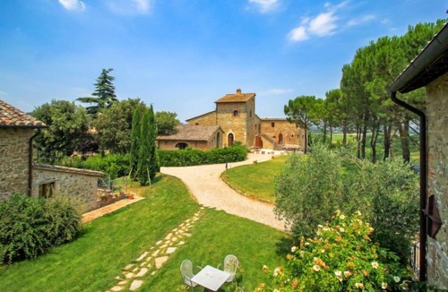 Castiglione della Valle Apartment | Apartment Borgo Monticelli in Perugia - 5 persons, 2 bedrooms