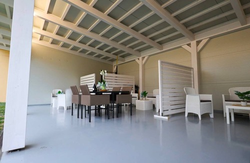 Bagnolo Apartment | Apartment 'Bosco' with Shared Garden, Wi-Fi and Air Conditioning