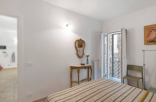 Cipressa Apartment | Apartment 'Bosco' with Wi-Fi