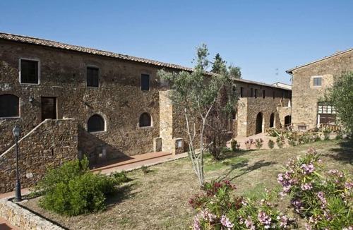 Casalappi Apartment | Apartment Comfort 1st Floor in Campiglia Marittima