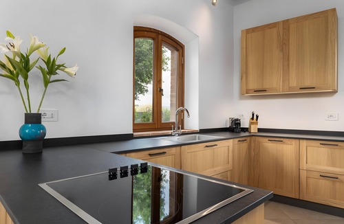 Colle di Val d'Elsa Apartment | Apartment Cristallo in Villa Arnolfo in the Tuscan Hills