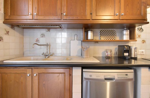 Sestri Levante Apartment | Apartment 'Casa Le Rocchette' with Sea View, Private Terrace and Wi-Fi