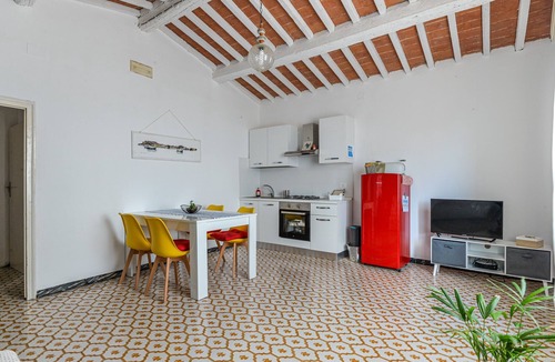 Magazzini Apartment | Apartment 'Casa Le 3 B with Sea View' with Wi-Fi and Air Conditioning