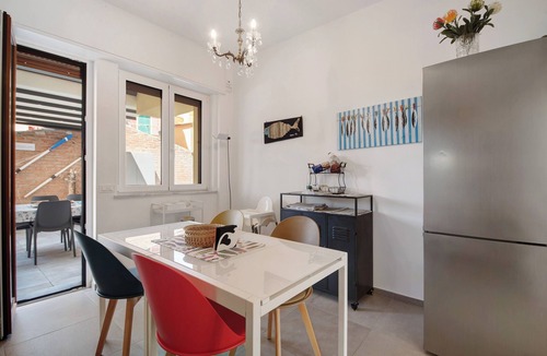 Sestri Levante Apartment | Apartment 'Charming Home' with Private Terrace, Wi-Fi and Air Conditioning