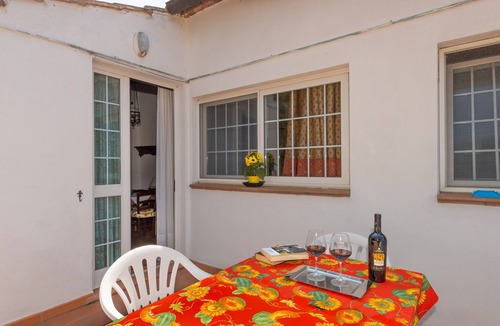 Riparbella Apartment | Apartment 'Ciliegio' with Sea View, Private Terrace and Wi-Fi
