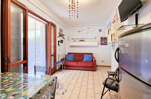Rio nell'Elba Apartment | Apartment 'Cristina' with Private Terrace, Wi-Fi and Air Conditioning