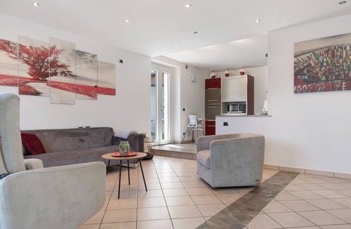 Arcisate Apartment | Apartment 'Da Pablo' with Mountain View, Wi-Fi and Air Conditioning