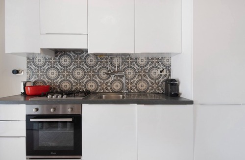 Rapallo Apartment | Apartment 'Fiordalisi' with Private Garden, Wi-Fi and Air Conditioning