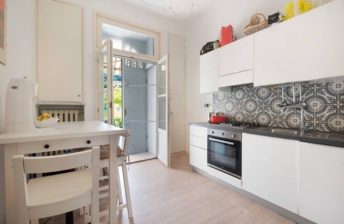 Rapallo Apartment | Apartment 'Fiordalisi' with Private Garden, Wi-Fi and Air Conditioning
