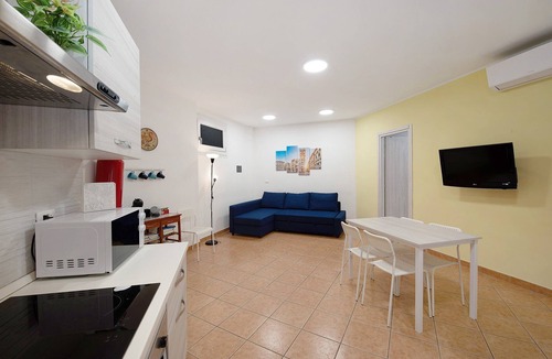 Genoa Apartment | Apartment 'Genuensis' with Wi-Fi and Air Conditioning