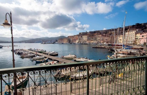 Portoferraio Old Town Apartment | Apartment Il Veliero with Amazing Sea View