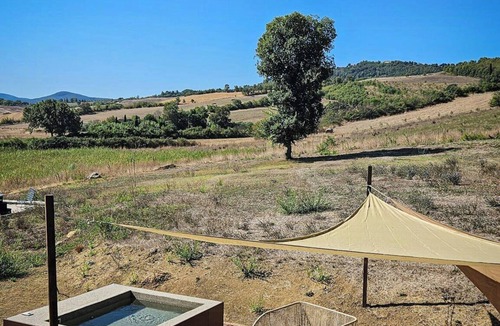 Montescudaio Apartment | Apartment in a Historic farmhouse with heated pool