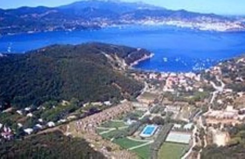 Bagnaia Apartment | Apartment in a residence at 200 mt. from the beach