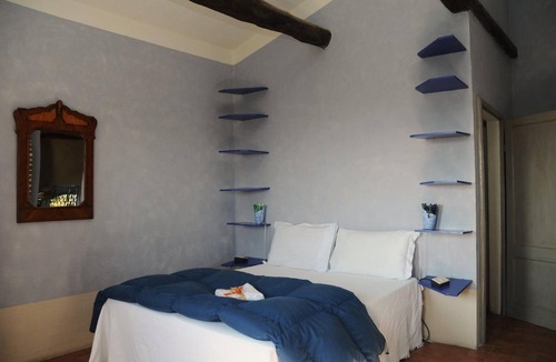 Castiglione del Lago Other | Apartment in Castiglione Del Lago with Private Parking