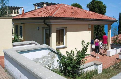 Cogoleto Apartment | Apartment in Cogoleto with pool