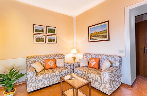 San Macario In Monte House | APARTMENT IN FARMHOUSE UP TO 8 GUESTS WITH PANORAMIC POOL.1 KM FROM THE VILLAGE