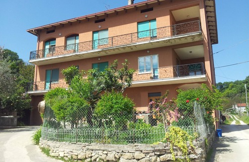 San Vito Chietino Apartment | Apartment in a farm house