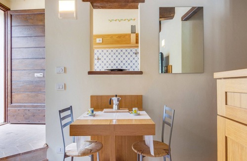 Foligno House | Apartment in Umbria with Pool & Nature Views
