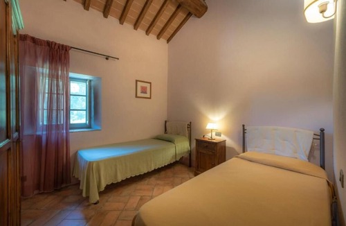Simignano House | Apartment for family