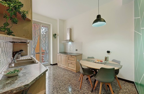 San Fruttuoso Apartment | Apartment 'Janua Jungle House' with Balcony, Wi-Fi and Air Conditioning