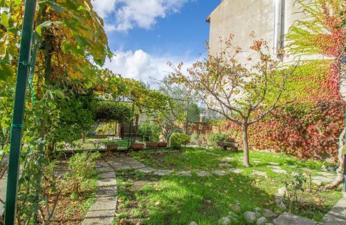Fabrica di Roma Apartment | Apartment Kiwi e L'uva - Tuscia by Interhome
