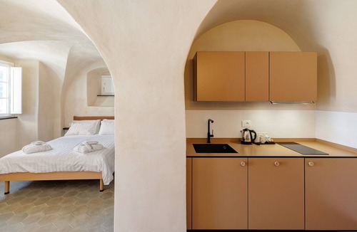 Tovo San Giacomo Apartment | Apartment 'Lavanda' with Sea View, Wi-Fi and Air Conditioning