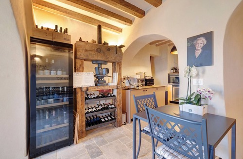 Tovo San Giacomo Apartment | Apartment 'Lavanda' with Sea View, Wi-Fi and Air Conditioning