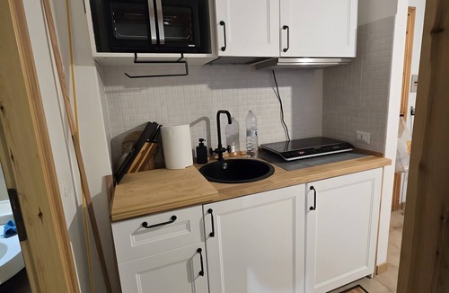 Lucoli Apartment | Apartment 'Le Case Di Reno' with Mountain View, Wi-Fi and Air Conditioning