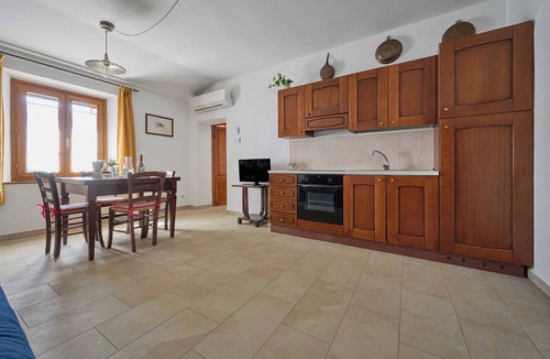 Gavorrano Apartment | Apartment 'Le Sugherine - Pala' with Shared Pool, Wi-Fi and Air Conditioning