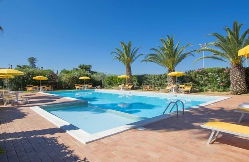 Cecina Apartment | Apartment Le Macine in Cecina - 6 persons, 2 bedrooms