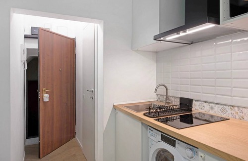 Genoa Historical Centre Apartment | Apartment 'Loft Acquario' with Wi-Fi and Air Conditioning