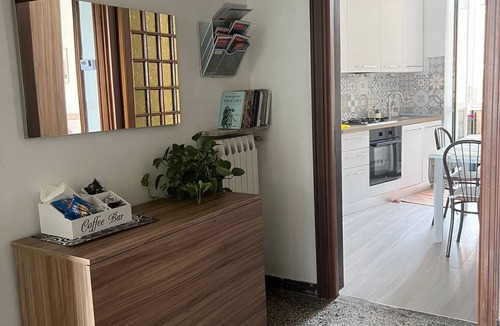 Savona Apartment | Apartment 'Mary' with Balcony, Wi-Fi and Air Conditioning