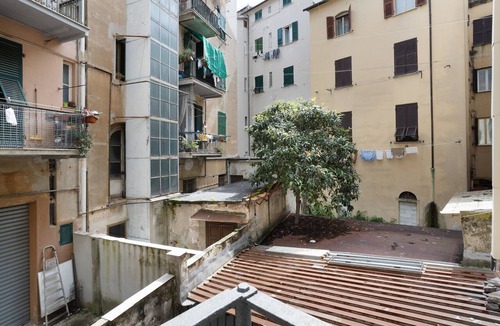 La Spezia Historic Centre Apartment | Apartment 'Matt House 2' with Balcony, Wi-Fi and Air Conditioning