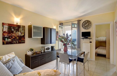 Imperia Apartment | Apartment "Miradore" with Sea View, Wi-Fi, A/C, Balcony and Terrace