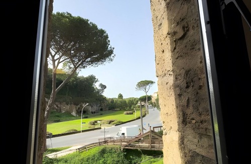 Sutri Apartment | Apartment 'Mitreo' with Wi-Fi and Air Conditioning