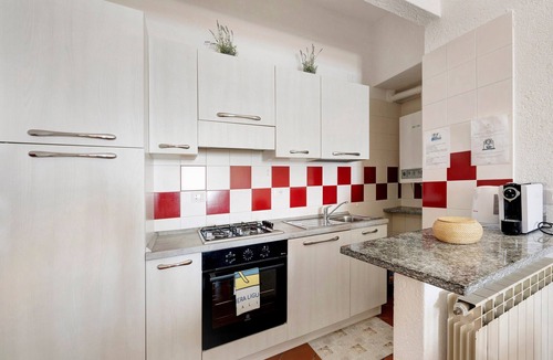 Finale Ligure Apartment | Apartment "Oleandro" with Sea View, Garden & Wi-Fi