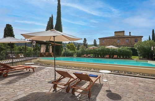 Torrita di Siena Apartment | Apartment on the first floor with a beautiful panoramic view, Air conditioning.