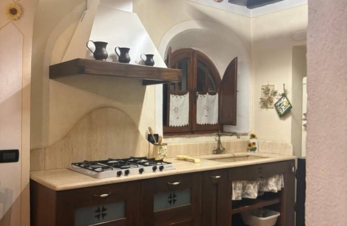 Pomarance Apartment | Apartment 'Podere Del Botruccio - Girasole' with Shared Pool, Garden & Wi-Fi