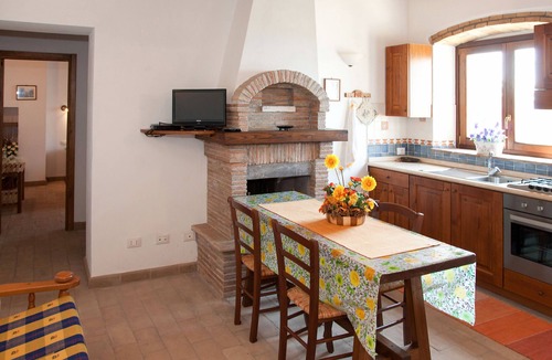San Lorenzo Nuovo Apartment | Apartment Pomele by Interhome