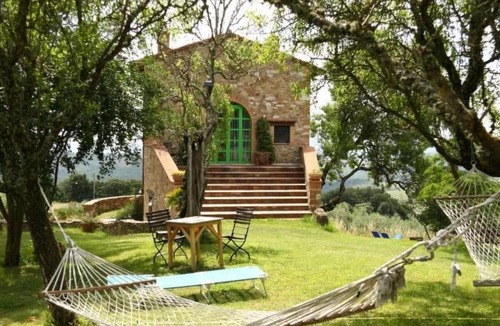 Monte Vibiano Vecchio Apartment | Apartment Studio mit Balkonblick ins bergige Grüne by Interhome