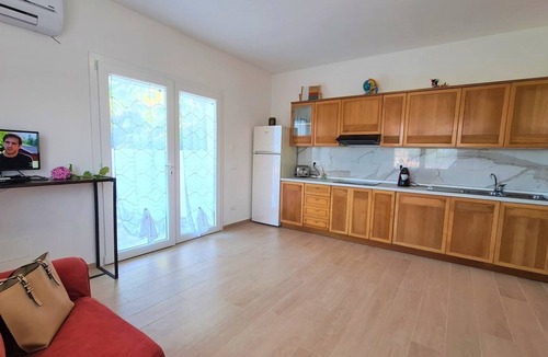Portoferraio Apartment | Apartment 'Spiagge Bianche' with Sea View, Balcony and Air Conditioning