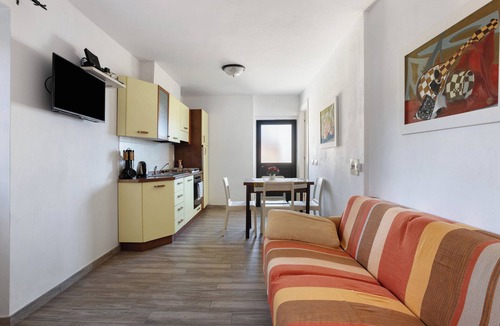 Corvara Apartment | Apartment 'Tulipani' with Mountain View, Balcony and Wi-Fi