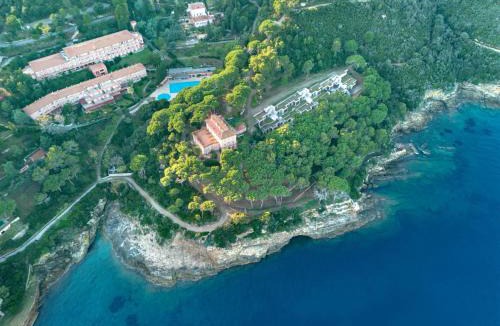 Capo D'arco Apartment | Apartment Villa Le Palme by Interhome