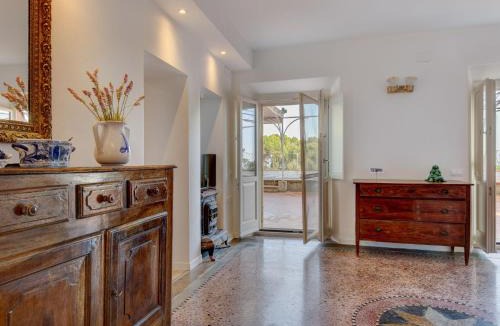 Capo D'arco Apartment | Apartment Villa Le Palme by Interhome