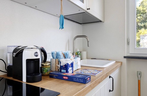Vernazza Apartment | Apartment 'Vistamare Relax Cinque Terre' with Sea View, Wi-Fi, Free Parking & Air Conditioning
