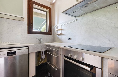 Lacona Apartment | Apartment 'Vittoria' with Private Terrace, Wi-Fi and Air Conditioning