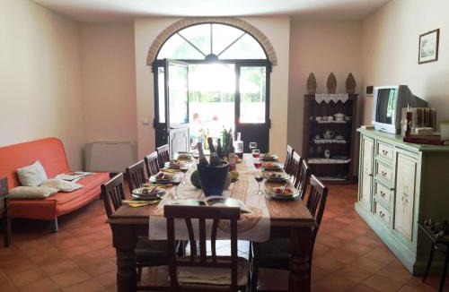 Apecchio Apartment | Apartment Wohnung in Apecchio mit Privatparkplatz by Interhome