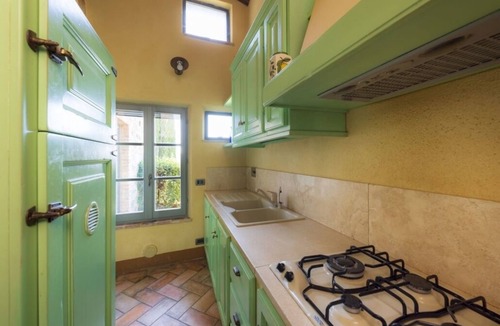 Simignano House | Appartamento Ampio nel Borgo Medioevale