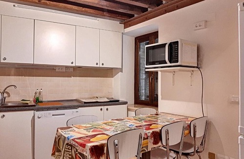 Valtopina Apartment | Appartamenti Giove - Trilocale by Ospitaci